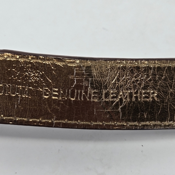 MICHAEL KORS BROWN LEATHER BELT GOLD TONE BUCKLE BELT HOLES WOMEN MEDIUM CLASSIC - Picture 7 of 16